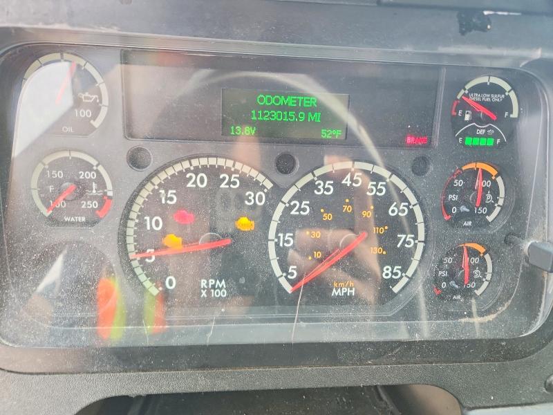 52098206 :رقم المزاد ، 3AKJGLDR4JSJK5347 vin ، 2018 Freigliner Cascadia 125 مزاد بيع