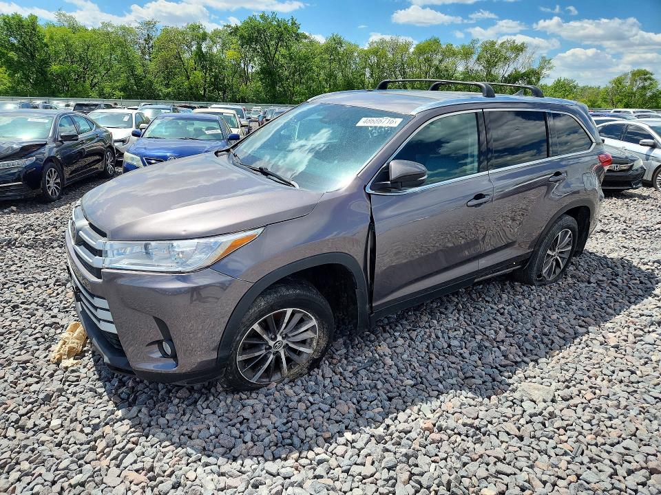 Продаж на аукціоні авто 2019 Toyota Highlander, vin: 5TDJZRFH3KS581277, номер лоту: 48686716
