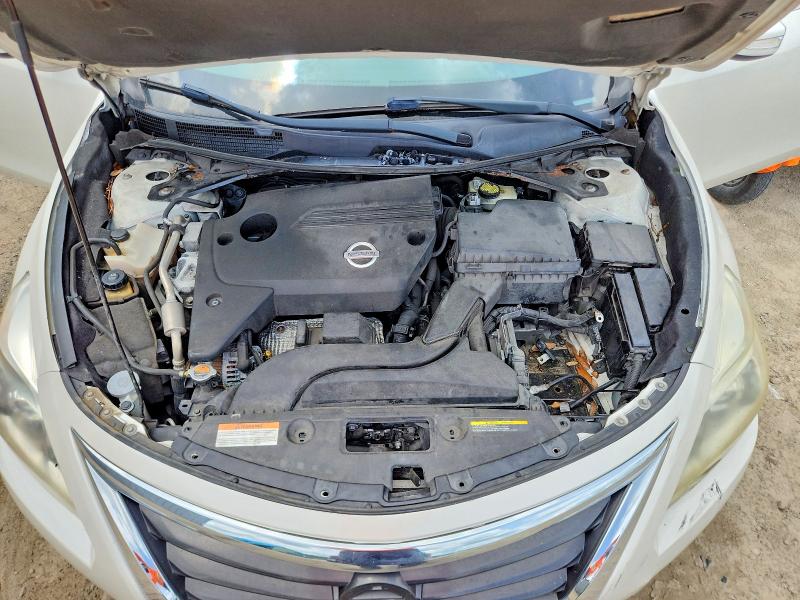 2015 Nissan Altima მანქანა იყიდება აუქციონზე, vin: 1N4AL3AP3FC190334, აუქციონის ნომერი: 54709336