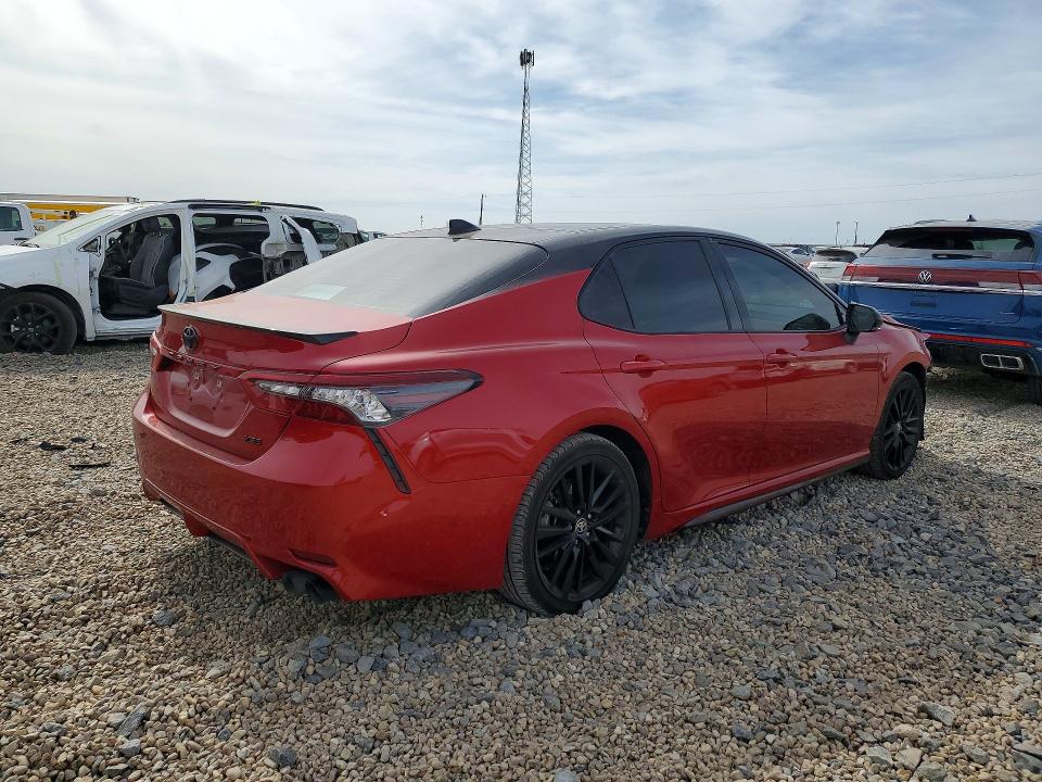 2021 Toyota Camry მანქანა იყიდება აუქციონზე, vin: 4T1K61AK8MU417809, აუქციონის ნომერი: 52067486