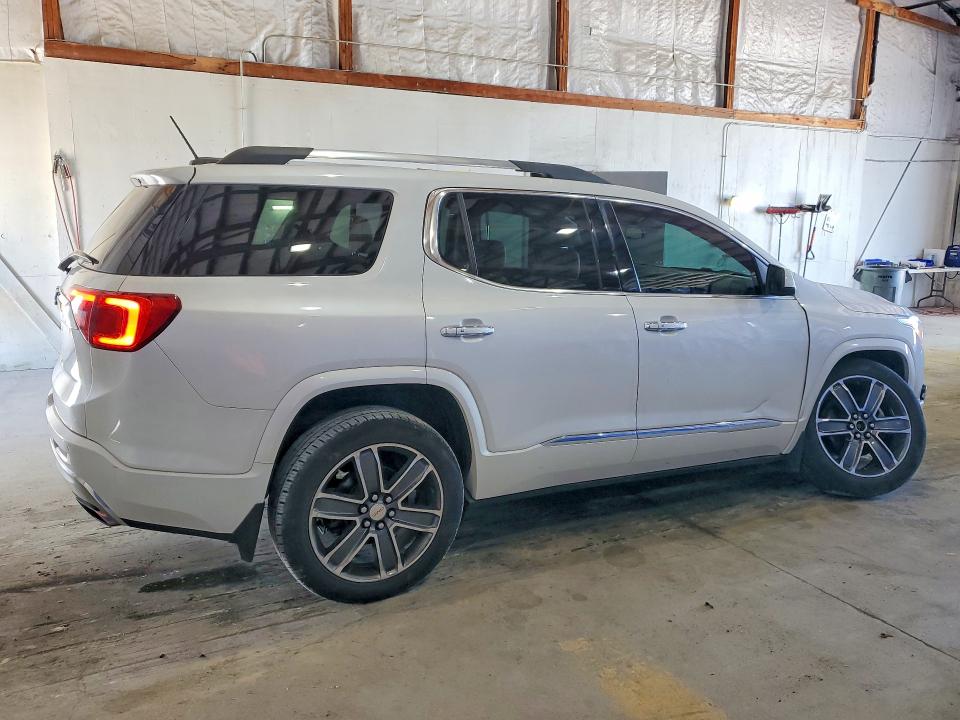 52338296 :رقم المزاد ، 1GKKNPLSXHZ180857 vin ، 2017 Gmc Acadia مزاد بيع