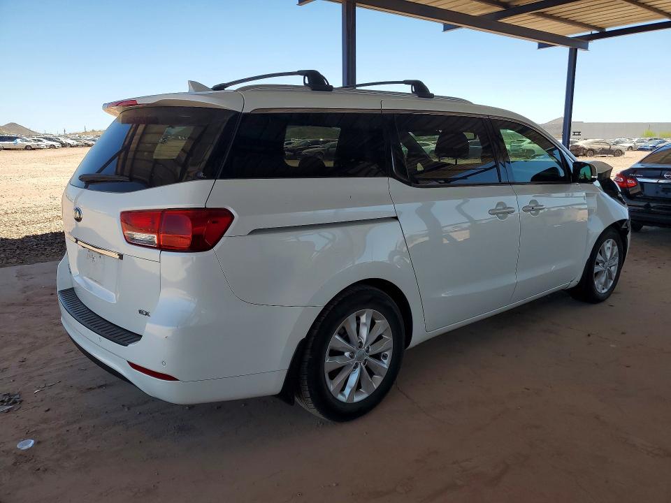 53755936 :رقم المزاد ، KNDMC5C13G6134387 vin ، 2016 Kia Sedona مزاد بيع