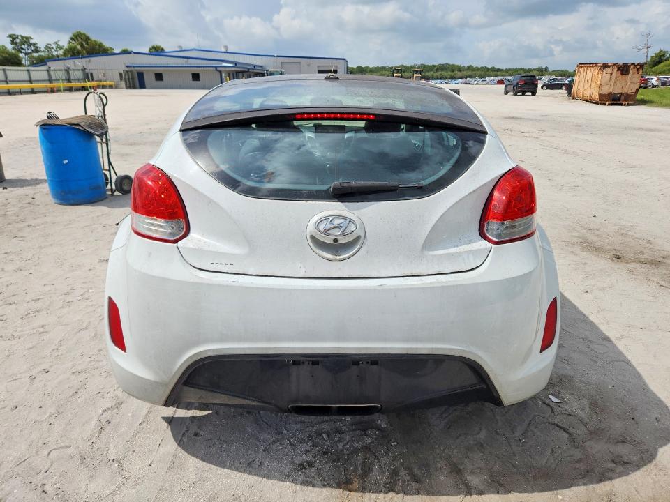 2015 Hyundai Veloster მანქანა იყიდება აუქციონზე, vin: KMHTC6AD3FU237121, აუქციონის ნომერი: 55231866