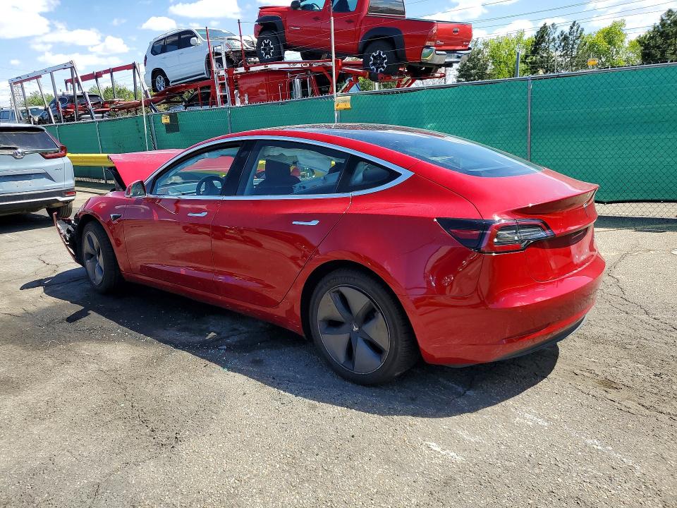 51942546 :رقم المزاد ، 5YJ3E1EB1JF119905 vin ، 2018 Tesla Model 3 مزاد بيع