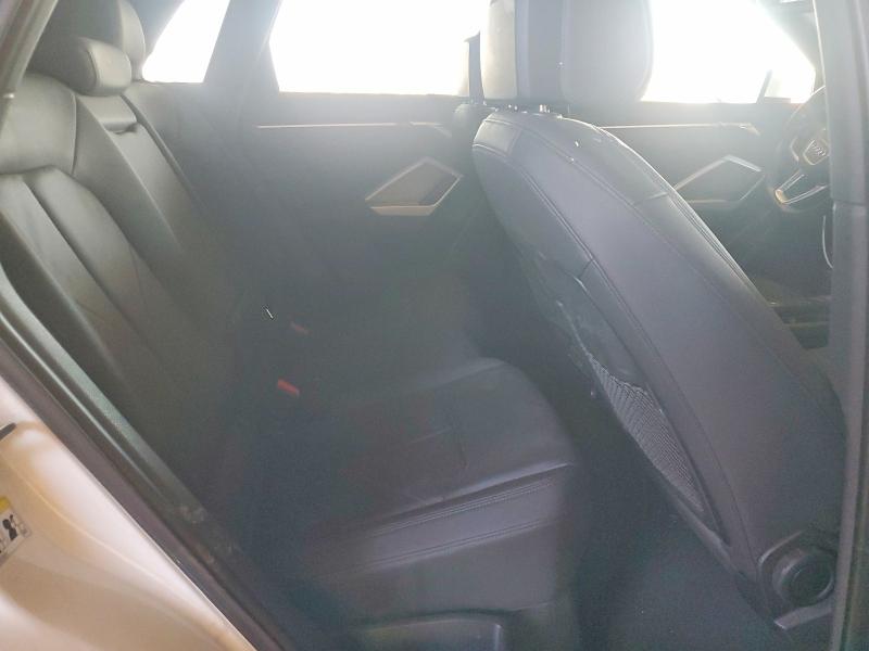 53026516 :رقم المزاد ، WA1AECF36K1076483 vin ، 2019 Audi Q3 مزاد بيع