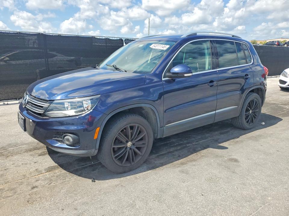 54011146 :رقم المزاد ، WVGBV7AX2FW599130 vin ، 2015 Volkswagen Tiguan مزاد بيع