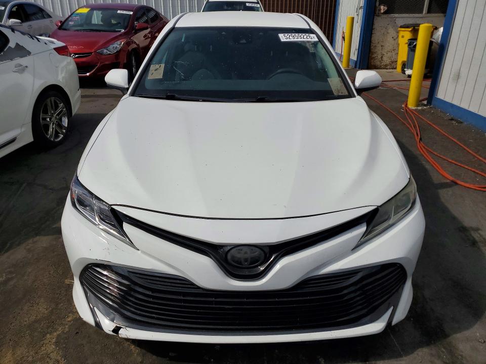 52959226 :رقم المزاد ، 4T1B11HKXKU248815 vin ، 2019 Toyota Camry مزاد بيع