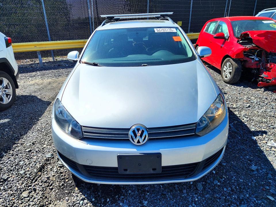 53765736 :رقم المزاد ، 3VWPZ7AJ3BM638387 vin ، 2011 Volkswagen Jetta مزاد بيع