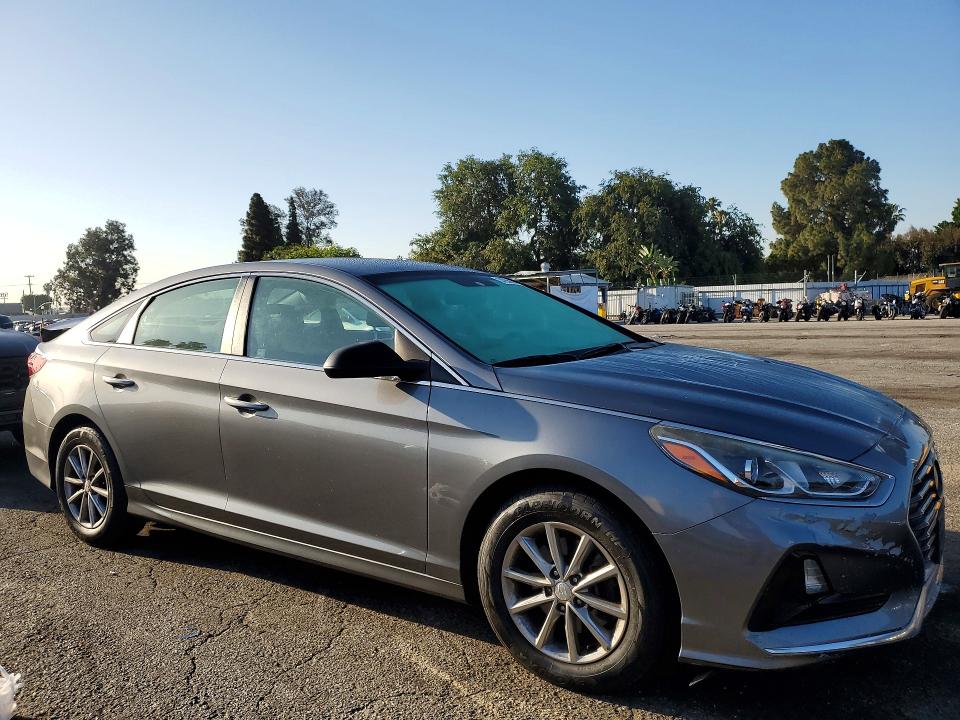 54256856 :رقم المزاد ، 5NPE24AF8JH696833 vin ، 2018 Hyundai Sonata مزاد بيع