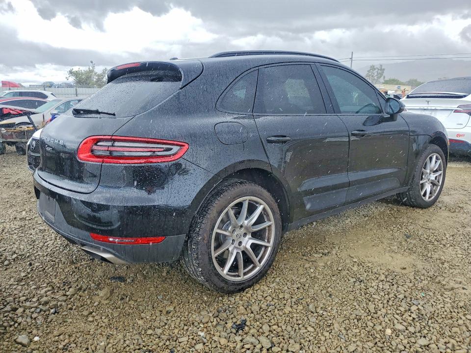 55406766 :رقم المزاد ، WP1AA2A56HLB08039 vin ، 2017 Porsche Macan مزاد بيع
