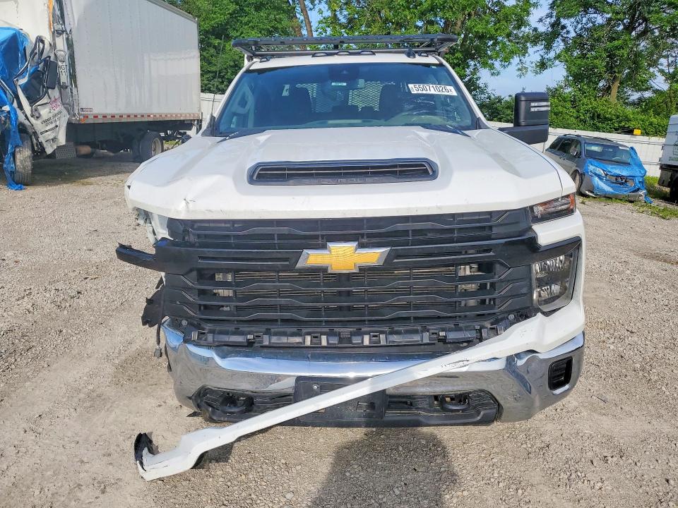 55071026 :رقم المزاد ، 1GB4WREY9RF452143 vin ، 2024 Chevrolet Silverado مزاد بيع