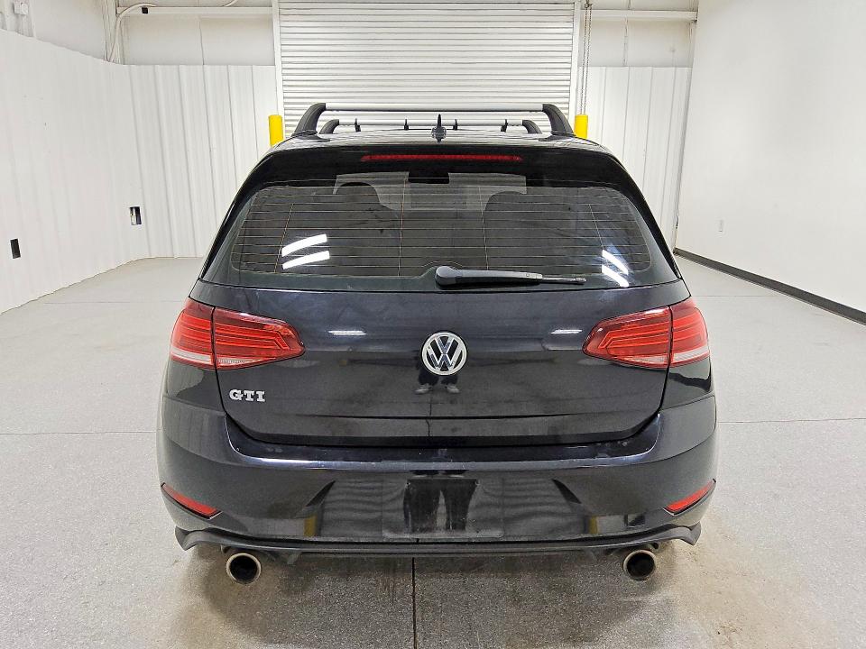 55009376 :رقم المزاد ، 3VW447AU9JM293053 vin ، 2018 Volkswagen Gti مزاد بيع