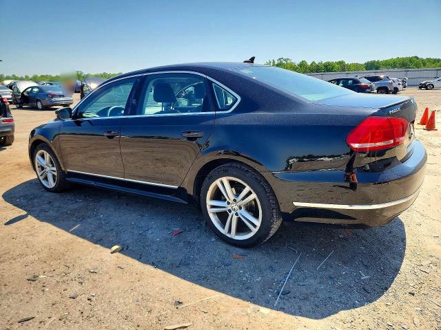 53962286 :رقم المزاد ، 1VWCN7A30EC007792 vin ، 2014 Volkswagen Passat مزاد بيع