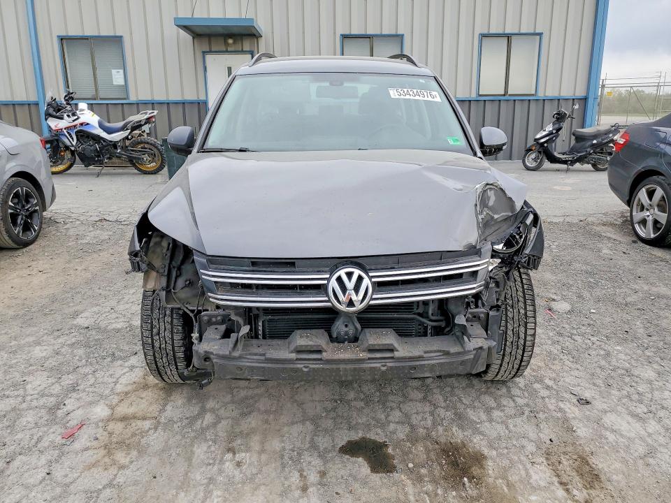 2016 Volkswagen Tiguan მანქანა იყიდება აუქციონზე, vin: WVGAV7AX2GW612956, აუქციონის ნომერი: 53434976
