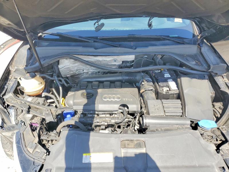 53721696 :رقم المزاد ، WA1BCCFS5JR011996 vin ، 2018 Audi Q3 مزاد بيع