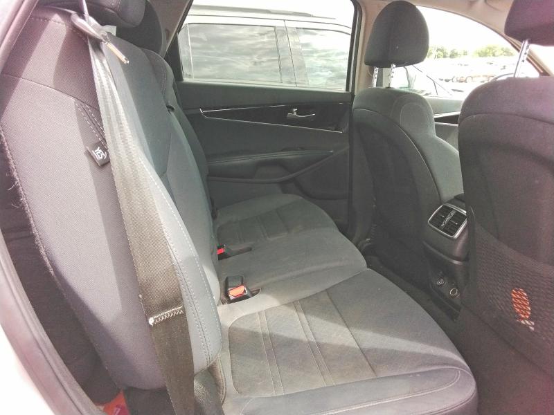 2019 Kia Sorento მანქანა იყიდება აუქციონზე, vin: 5XYPG4A55KG489388, აუქციონის ნომერი: 53620686
