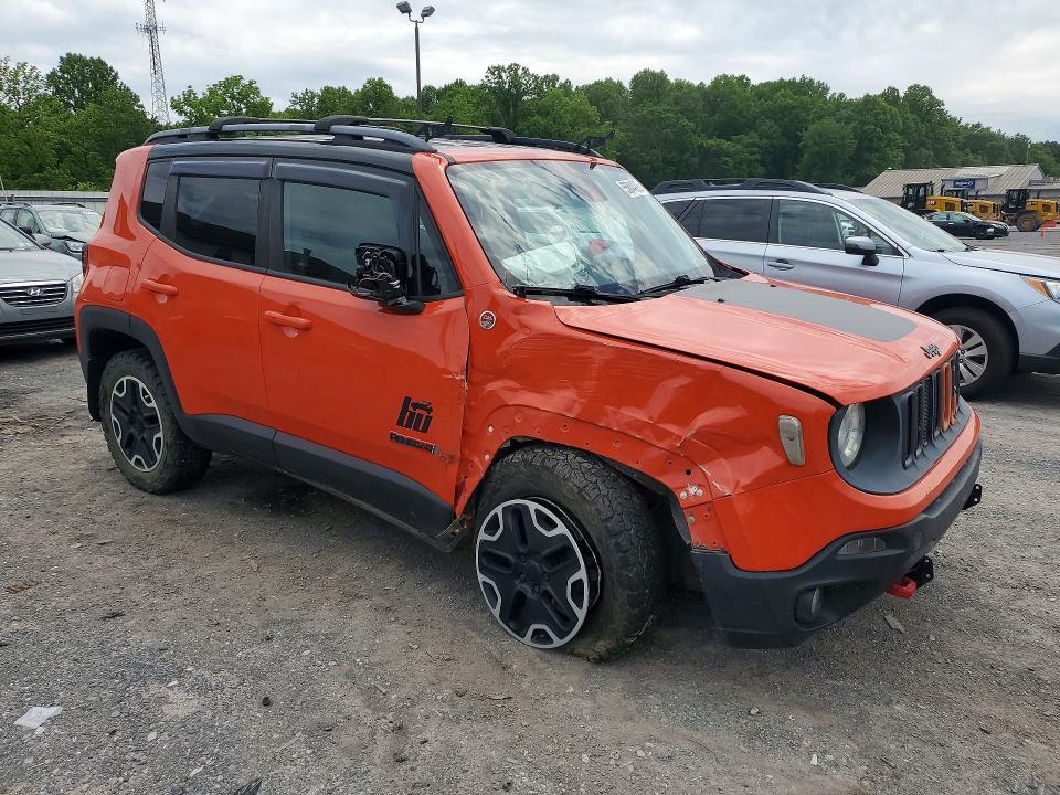 2015 Jeep Renegade მანქანა იყიდება აუქციონზე, vin: ZACCJBCT7FPB77305, აუქციონის ნომერი: 55044996