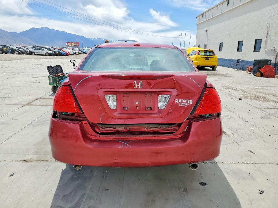 51918166 :رقم المزاد ، 1HGCM66527A058091 vin ، 2007 Honda Accord مزاد بيع