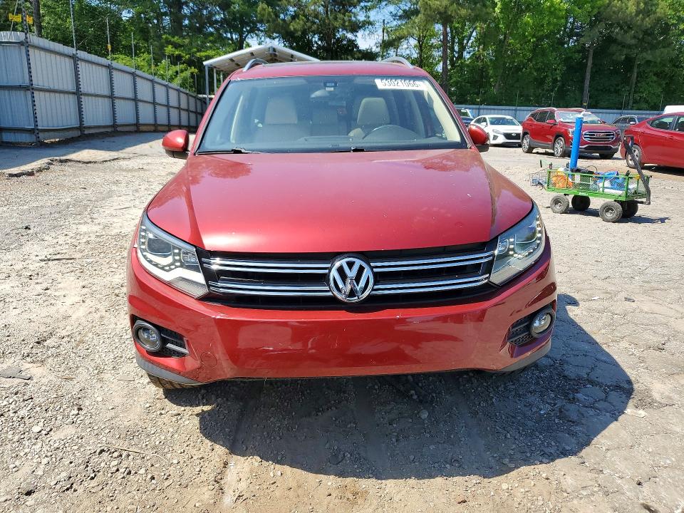 53021066 :رقم المزاد ، WVGAV3AX4DW088911 vin ، 2013 Volkswagen Tiguan مزاد بيع
