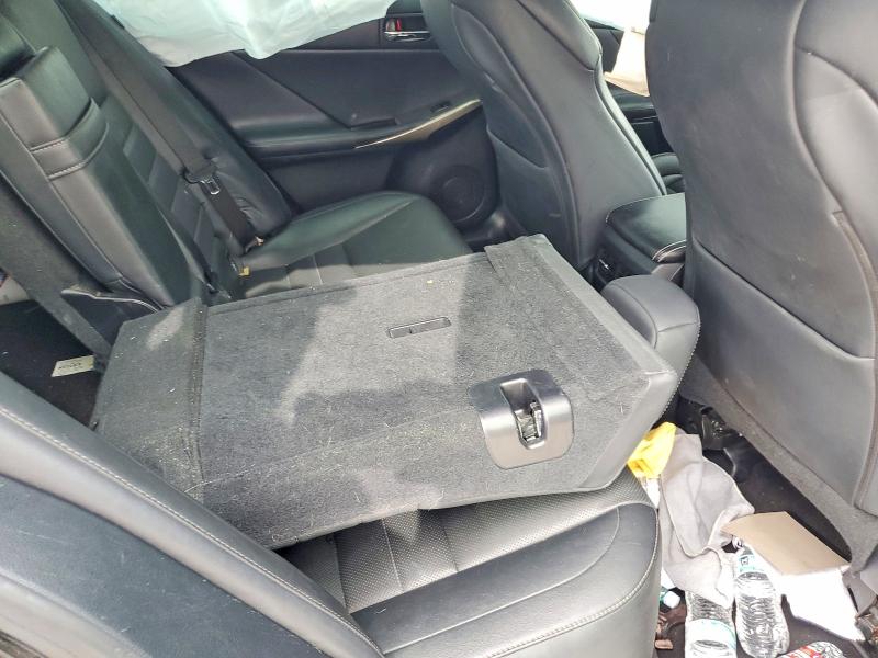 52600996 :رقم المزاد ، JTHCF1D26F5017215 vin ، 2015 Lexus Is مزاد بيع