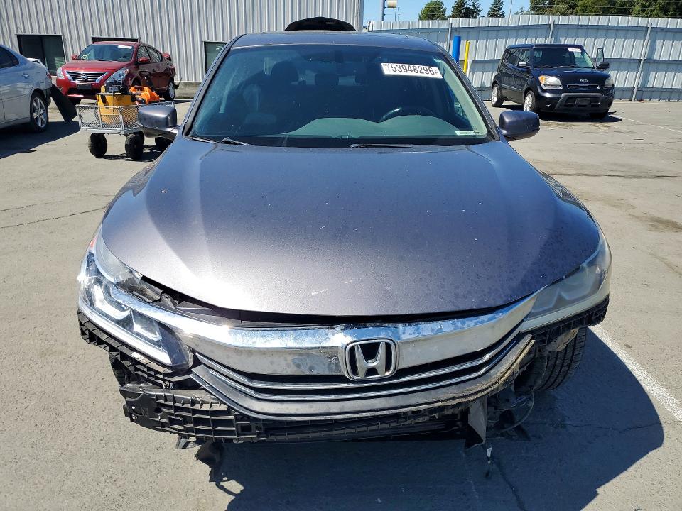 Aukcja sprzedaży 2017 Honda Accord, vin: 1HGCR2F88HA140235, numer aukcji: 53948296