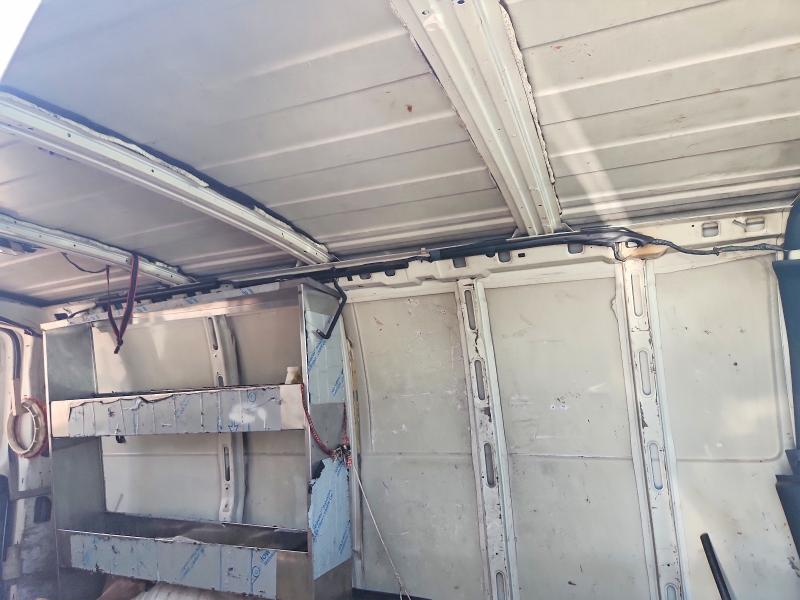 53816946 :رقم المزاد ، 1GCHG35R9Y1227880 vin ، 2000 Chevrolet Express G3500 مزاد بيع