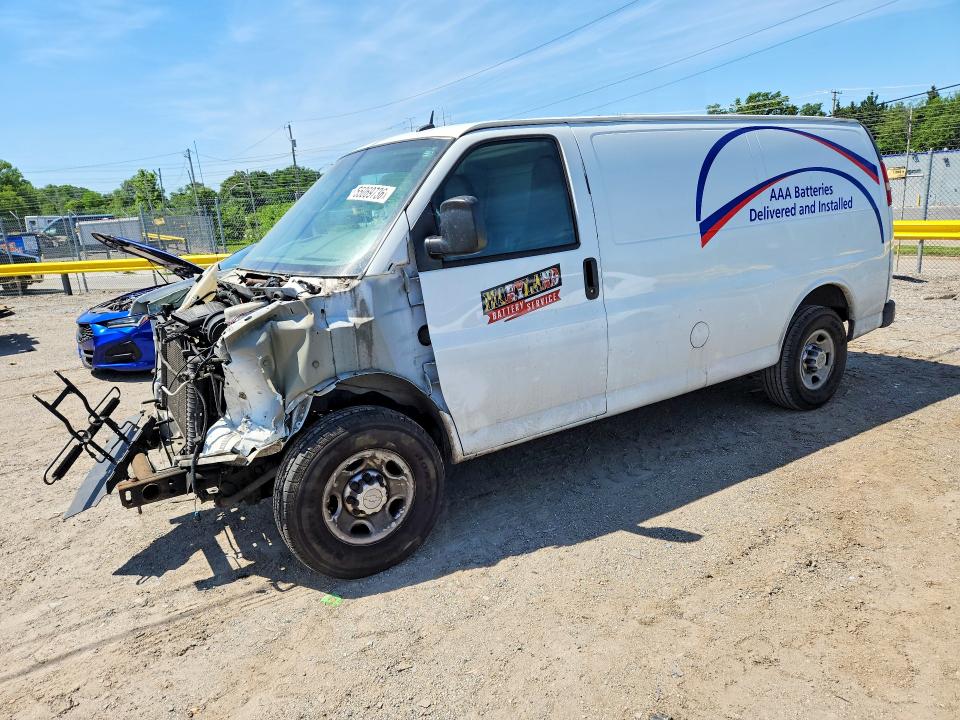 55069736 :رقم المزاد ، 1GCWGFCFXF1154856 vin ، 2015 Chevrolet Express G2500 مزاد بيع