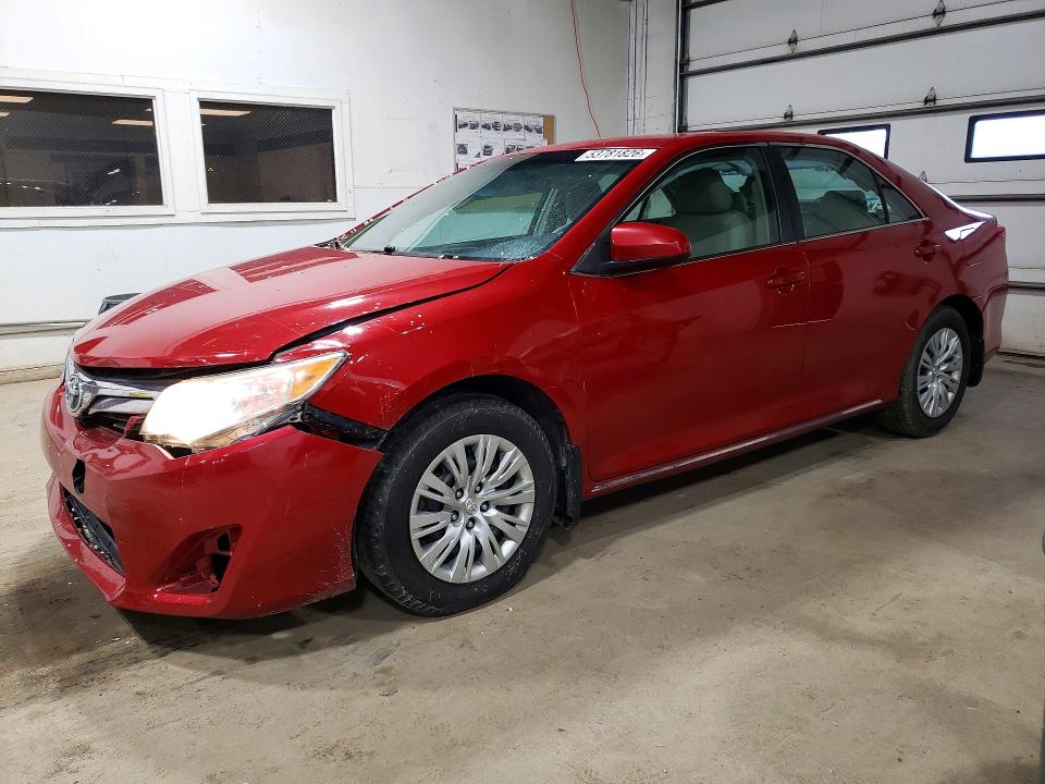 53781826 :رقم المزاد ، 4T4BF1FKXCR181483 vin ، 2012 Toyota Camry مزاد بيع