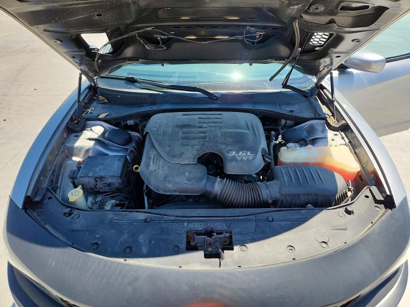 53170296 :رقم المزاد ، 2C3CDXBG0FH883773 vin ، 2015 Dodge Charger مزاد بيع