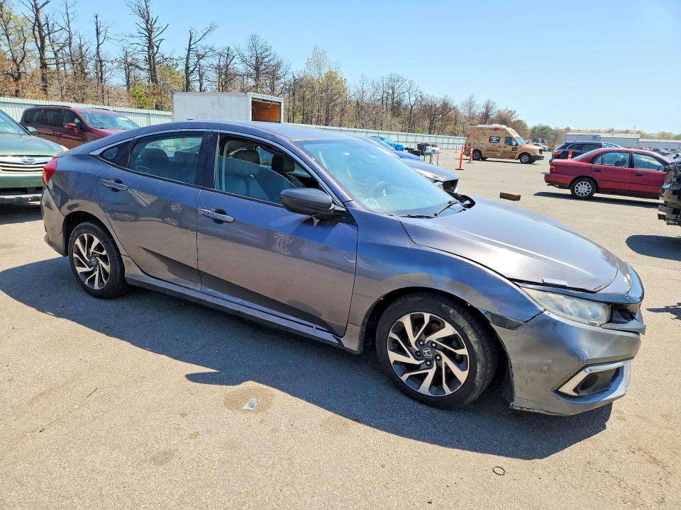 2017 Honda Civic მანქანა იყიდება აუქციონზე, vin: 19XFC2F77HE222121, აუქციონის ნომერი: 52478396
