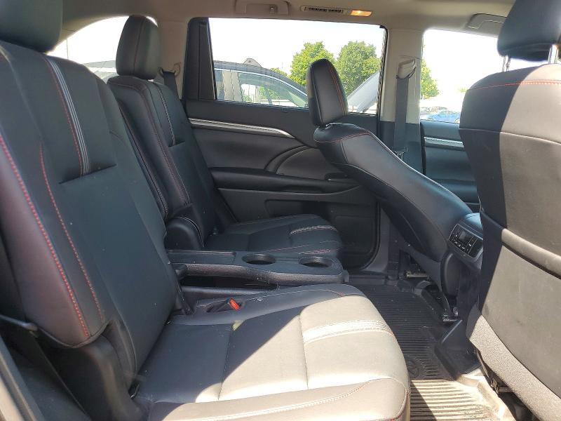 2019 Toyota Highlander მანქანა იყიდება აუქციონზე, vin: 5TDJZRFH4KS623584, აუქციონის ნომერი: 53069216