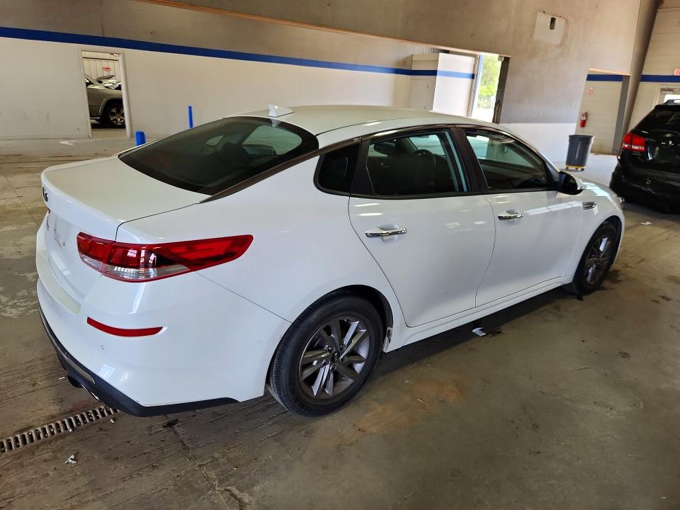 2020 Kia Optima მანქანა იყიდება აუქციონზე, vin: 5XXGT4L35LG443864, აუქციონის ნომერი: 53302176