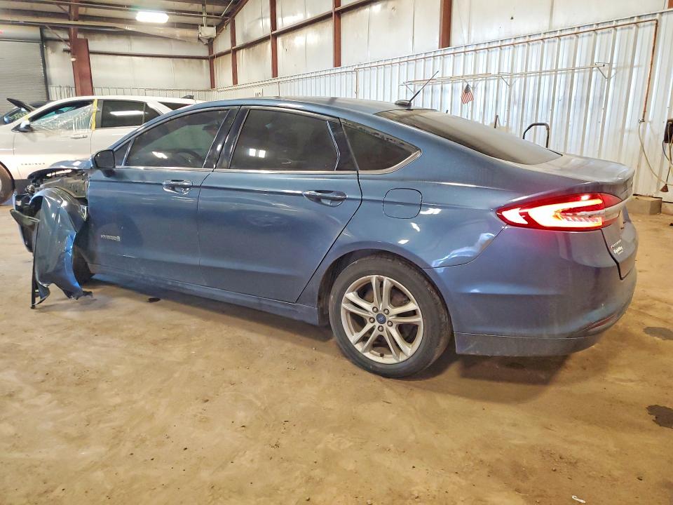 52185726 :رقم المزاد ، 3FA6P0LU6JR124088 vin ، 2018 Ford Fusion مزاد بيع