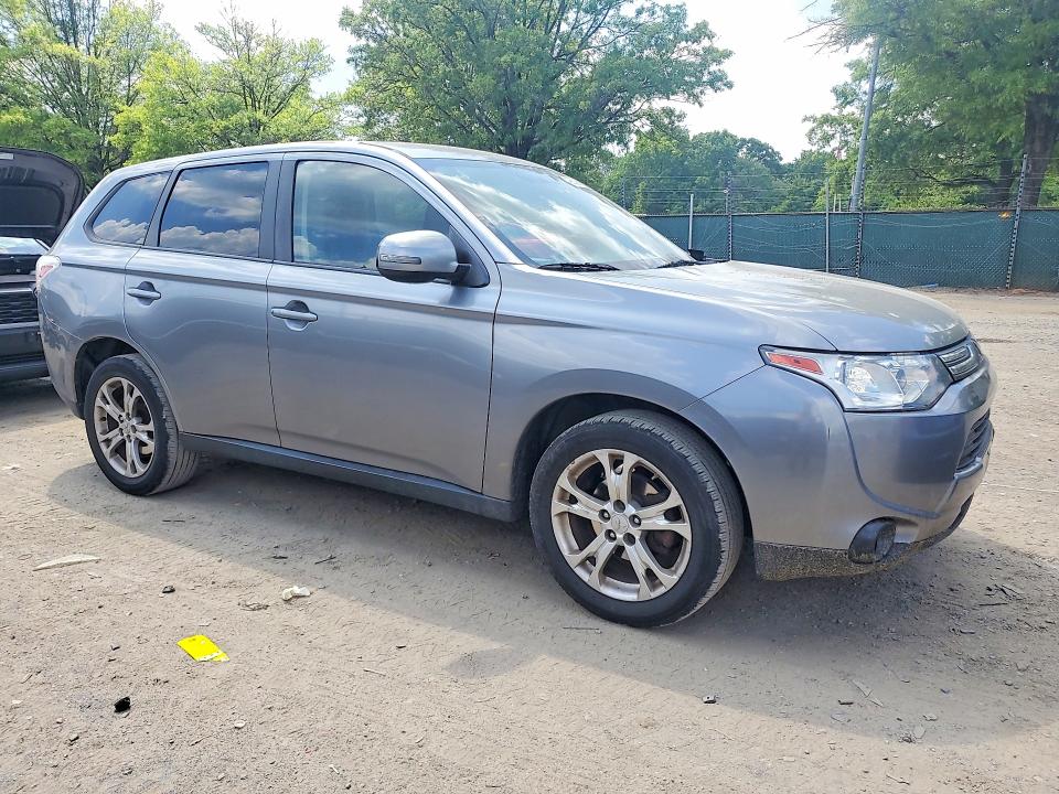 2014 Mitsubishi Outlander მანქანა იყიდება აუქციონზე, vin: JA4AZ3A32EZ009543, აუქციონის ნომერი: 49830056