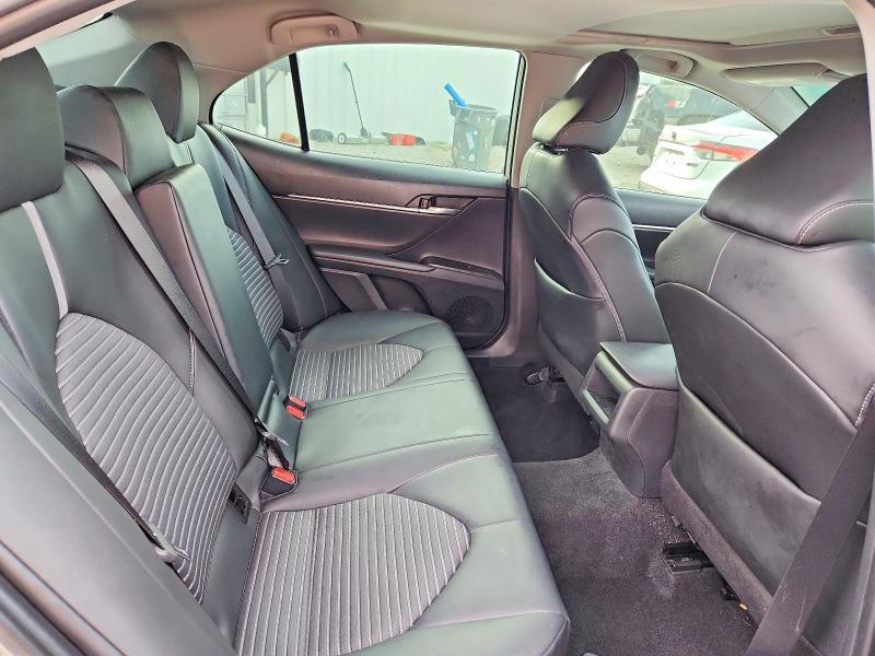 53656506 :رقم المزاد ، 4T1G11AK3MU418502 vin ، 2021 Toyota Camry مزاد بيع
