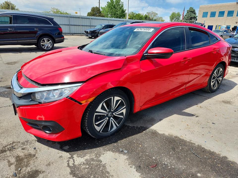 52925886 :رقم المزاد ، 2HGFC1E32JH645869 vin ، 2018 Honda Civic مزاد بيع