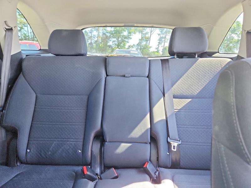 52468106 :رقم المزاد ، 5XYPG4A33JG358411 vin ، 2018 Kia Sorento مزاد بيع
