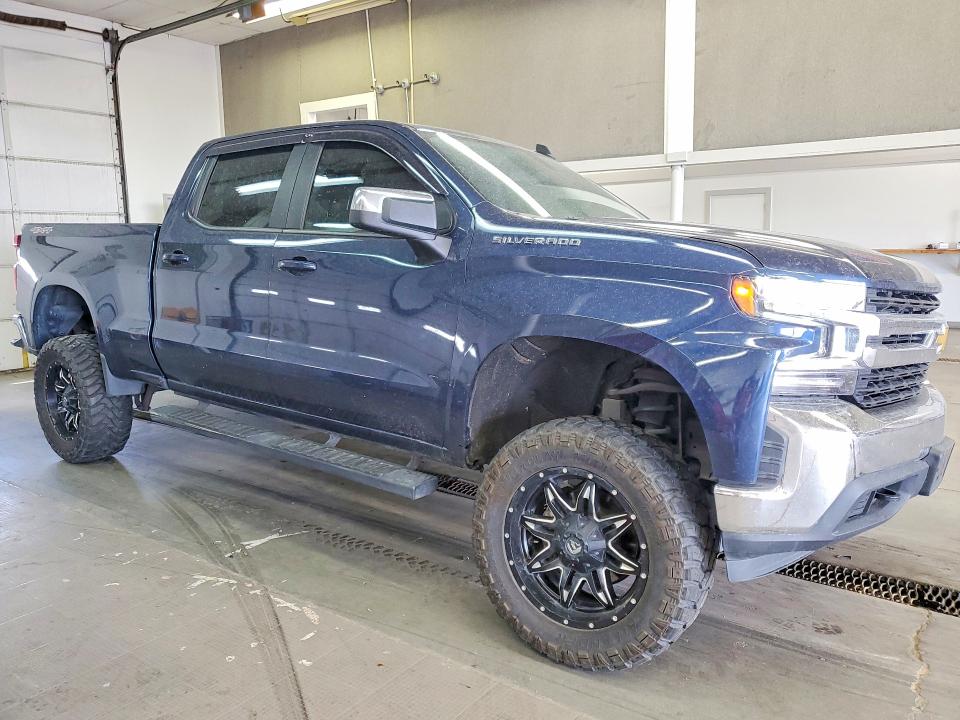 Продажа на аукционе авто 2019 Chevrolet Silverado, vin: 3GCUYDED7KG250945, номер лота: 54479266
