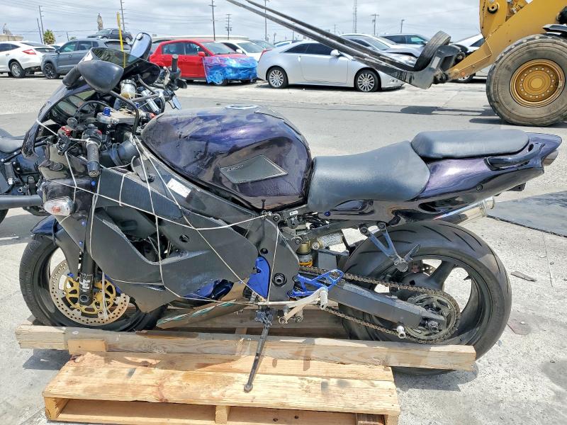 Продажа на аукционе авто 2000 Kawasaki Zx900, vin: JKAZX2E17YA001355, номер лота: 53357406