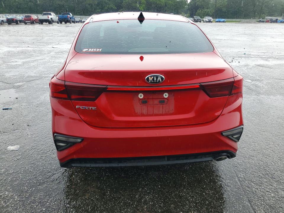 55188386 :رقم المزاد ، 3KPF24AD6ME358956 vin ، 2021 Kia Forte مزاد بيع