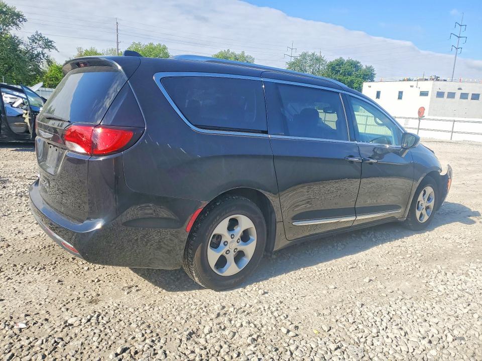 53229626 :رقم المزاد ، 2C4RC1EG4HR817029 vin ، 2017 Chrysler Pacifica مزاد بيع