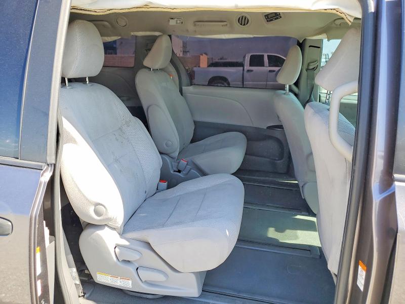 52862866 :رقم المزاد ، 5TDZZ3DC8LS073881 vin ، 2020 Toyota Sienna مزاد بيع