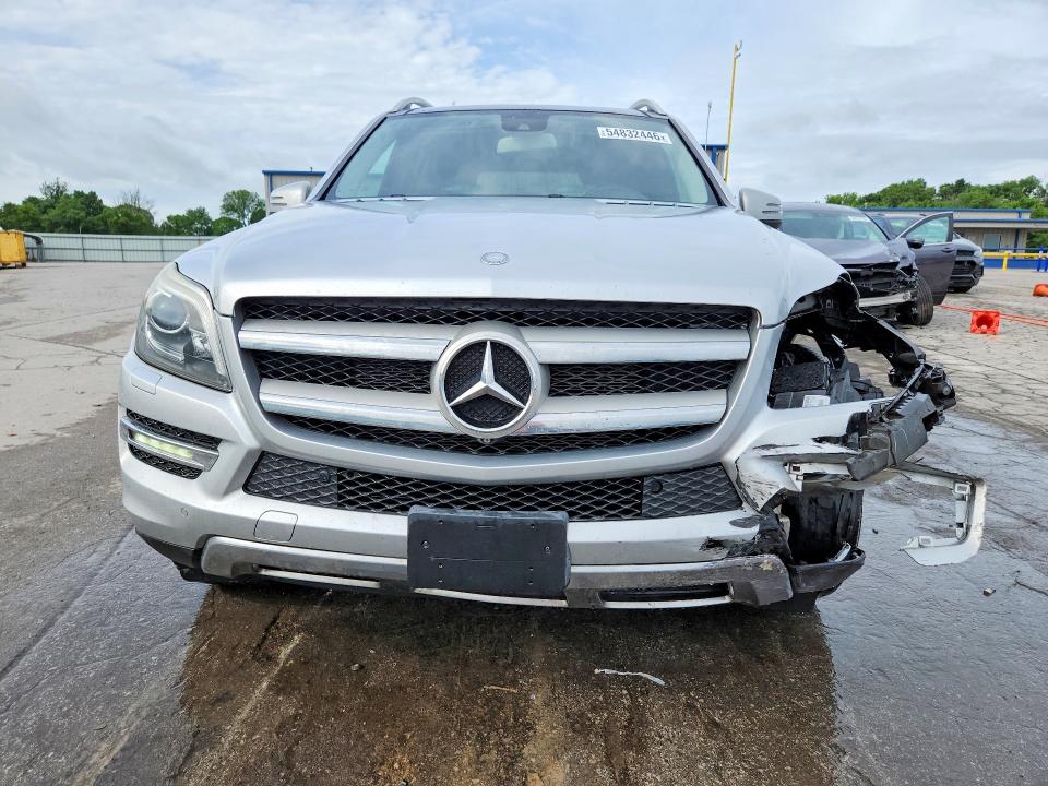 54832446 :رقم المزاد ، 4JGDF6EE4GA710011 vin ، 2016 Mercedes-benz Gl مزاد بيع