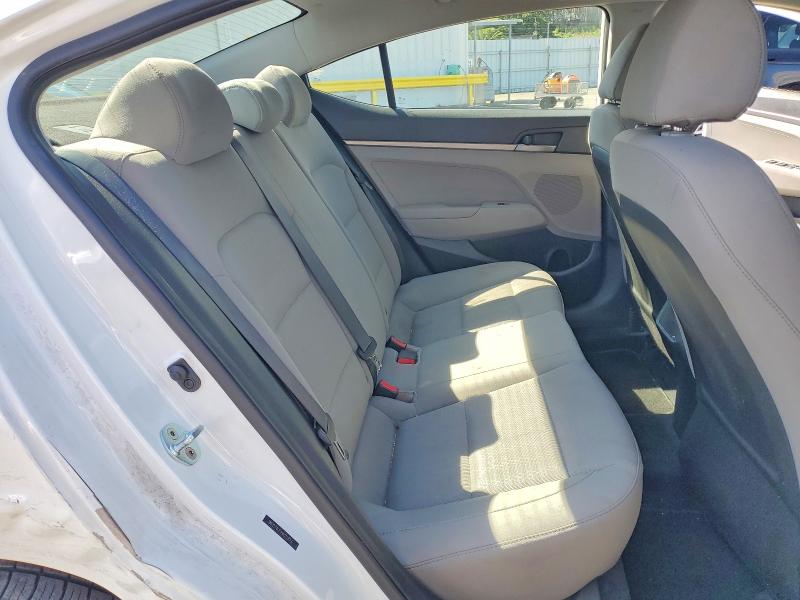 Продажа на аукционе авто 2017 Hyundai Elantra, vin: 5NPD74LF1HH111823, номер лота: 55365186