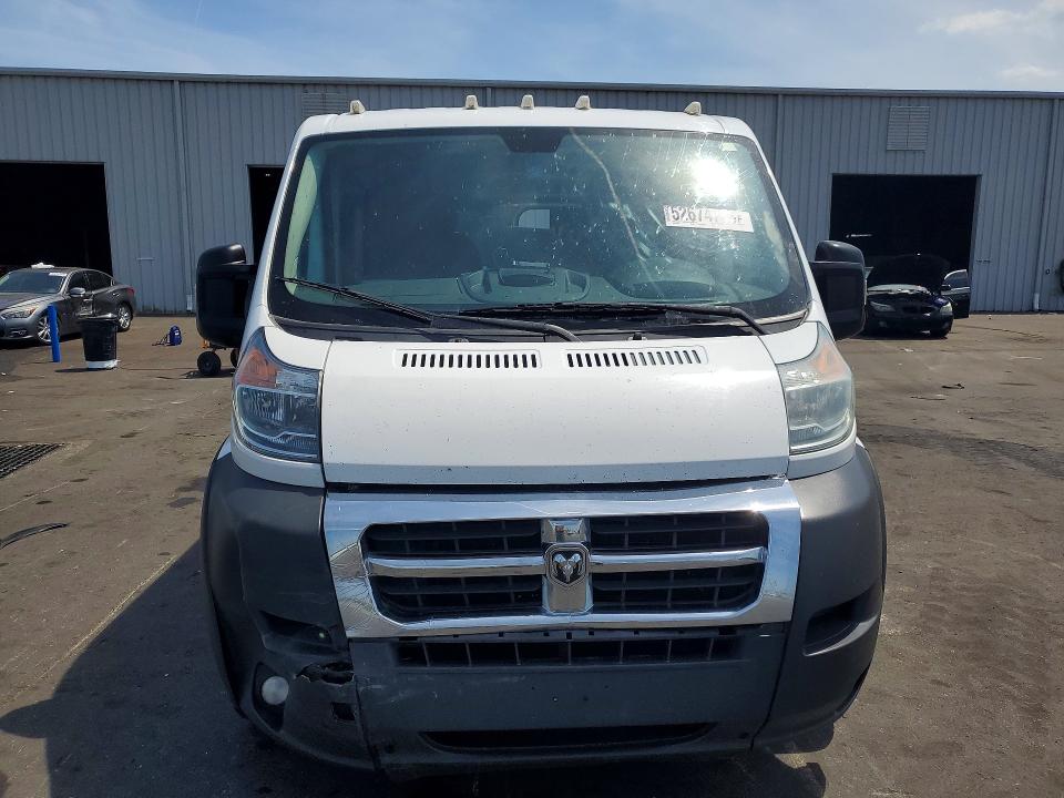 52674786 :رقم المزاد ، 3C6TRVAG4HE525133 vin ، 2017 Ram Promaster 1500 مزاد بيع