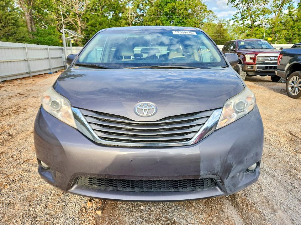 Продажа на аукционе авто 2014 Toyota Sienna, vin: 5TDYK3DC7ES460831, номер лота: 52539416