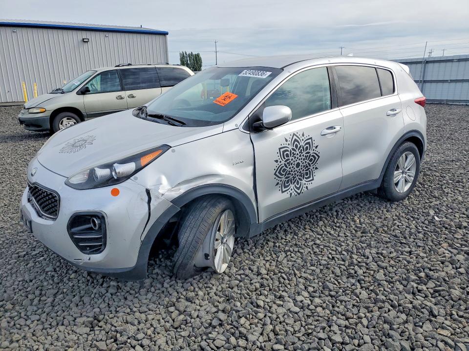 52490836 :رقم المزاد ، KNDPMCAC7H7282573 vin ، 2017 Kia Sportage مزاد بيع