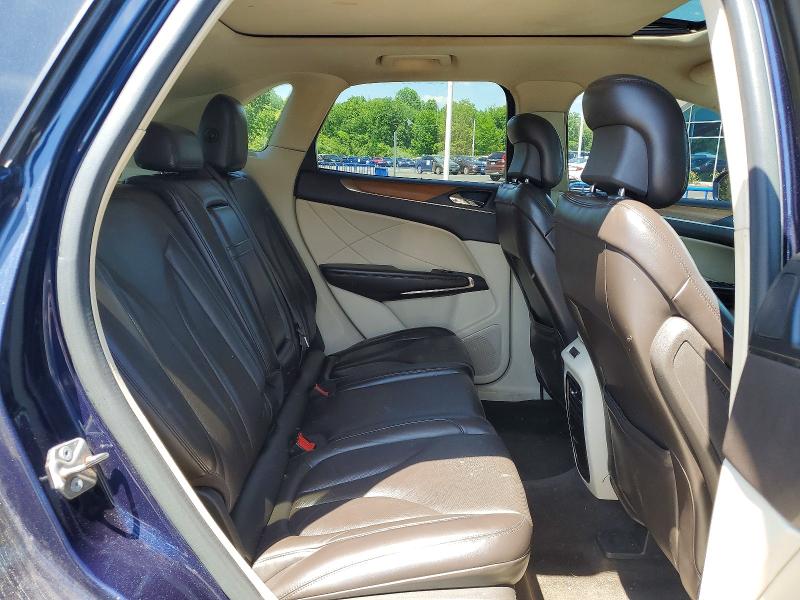 Продаж на аукціоні авто 2015 Lincoln Mkc, vin: 5LMCJ2A94FUJ00695, номер лоту: 54670266