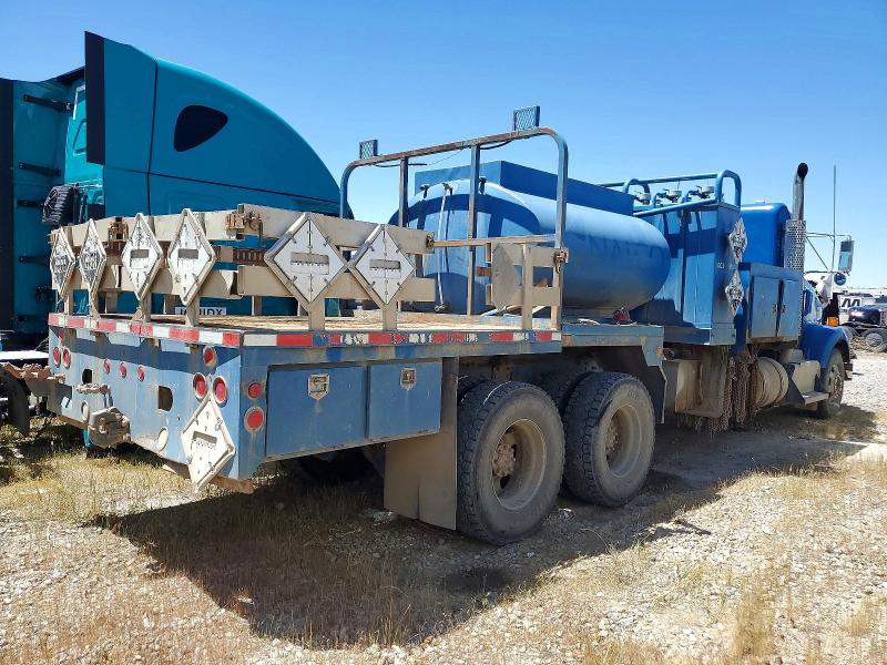 53537786 :رقم المزاد ، 1NKDL40X0BJ295660 vin ، 2011 Kenworth Construction مزاد بيع