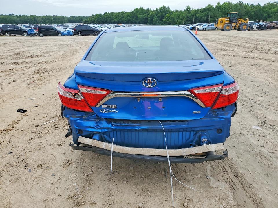 53176946 :رقم المزاد ، 4T1BF1FK2HU802507 vin ، 2017 Toyota Camry مزاد بيع